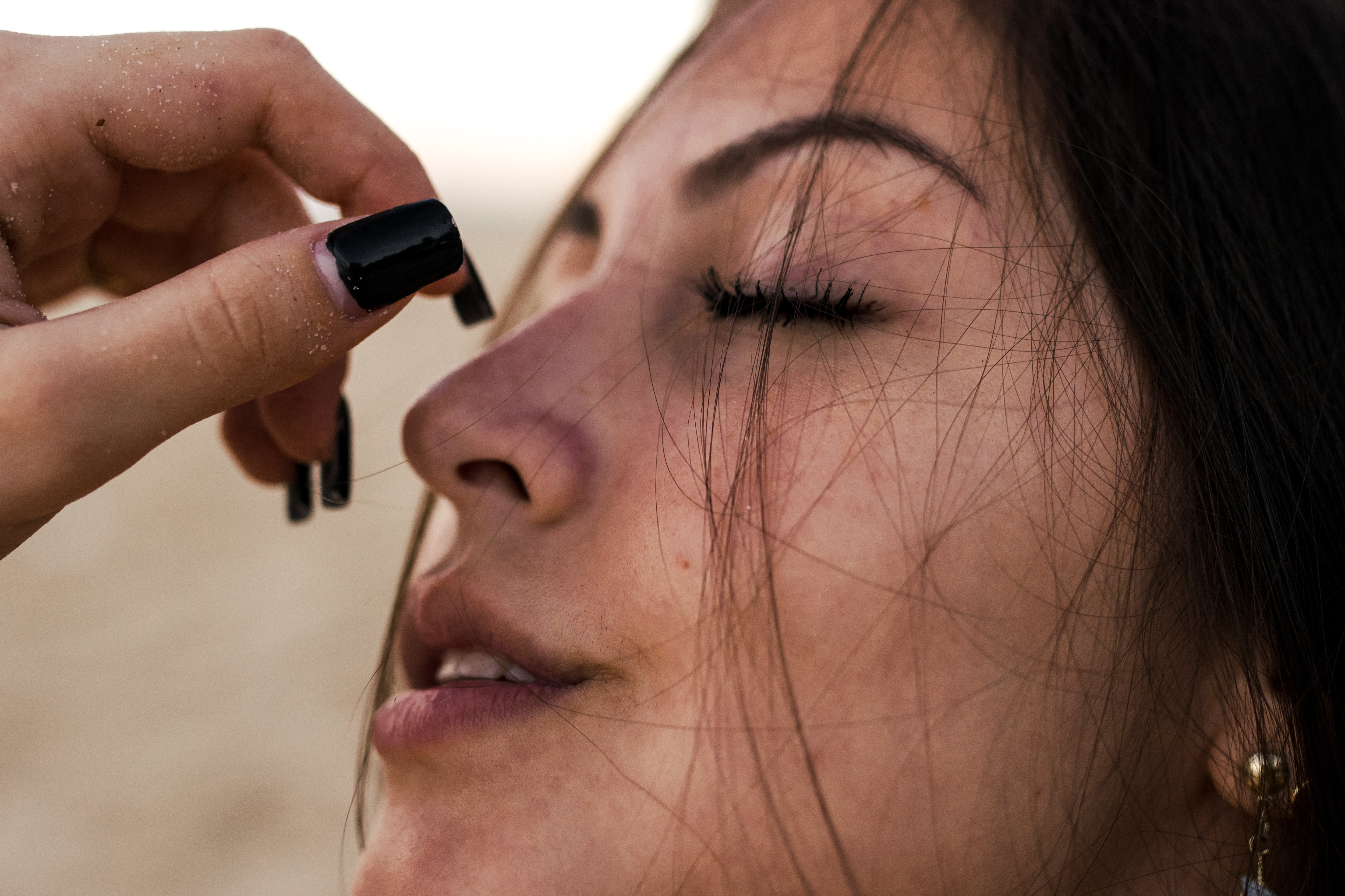 Protecting the Skin Around the Eyes from Sun Damage